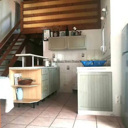 Holiday home Maison A - Proche - Parking - Fr-1-823-98 *