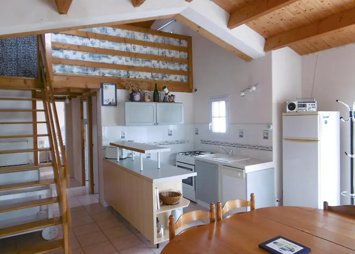 Maison A - Proche - Parking - Fr-1-823-98 Holiday home